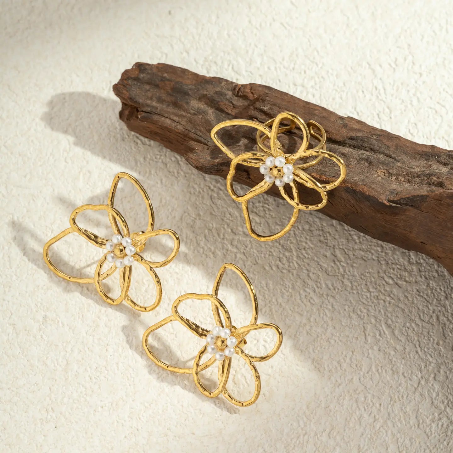 Isolde Flower Earrings